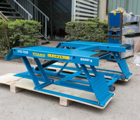 CẦU NÂNG DI ĐỘNG 2.8 TẤN