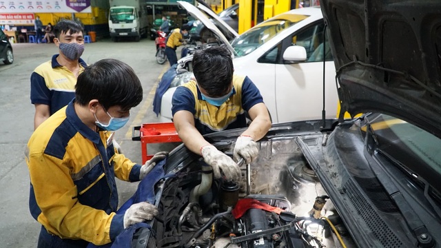 Thách Thức trong Ngành Sửa Chữa Ô Tô