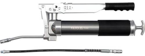Súng bơm mỡ cầm tay 2 piston 500cc 69Mpa Yato YT-07041 - Ba Lan