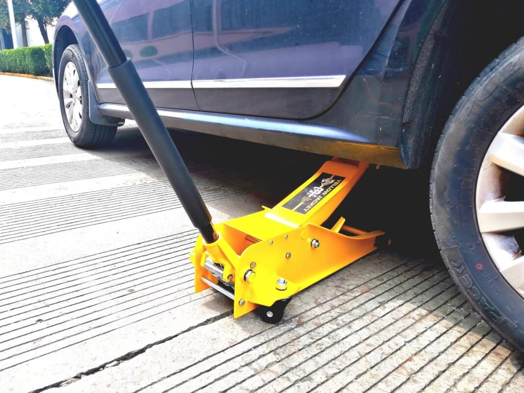 Kích Cá Sấu 3 Tấn Gầm Thấp Torin T830008 Kích Cá Sấu 3 Tấn Gầm Thấp Torin T830008