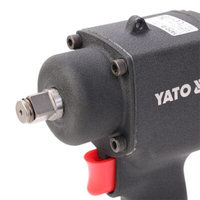 Súng bắn bulông khí nén thân ngắn 1/2" 680Nm Yato YT-09513