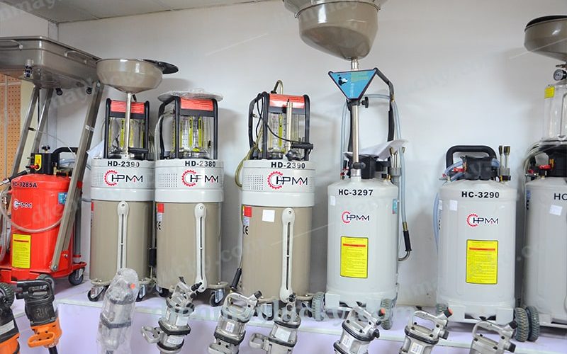 Máy Hút Dầu Thải Dùng Điện Giải Pháp Hiện Đại Cho Ngành Công Nghiệp