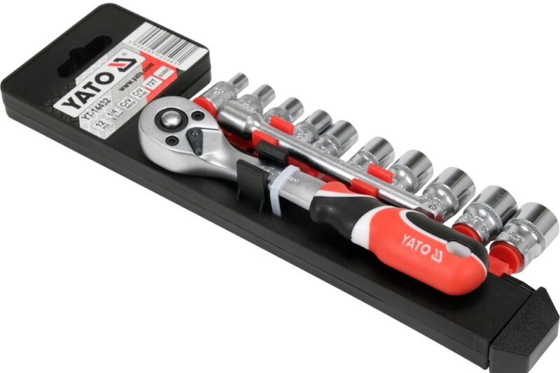 Bộ tuýp tay vặn 1/4" 4-13mm kèm thanh nối dài 12 chi tiết Yato YT-14432 - Ba Lan
