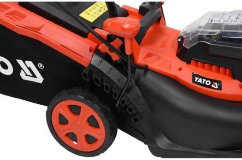 Máy cắt cỏ đẩy tay pin 36V (2x18V) 2x2Ah 340mm 35L Yato YT-85220 - Ba Lan