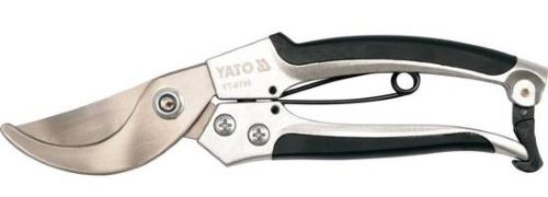 Kéo cắt cành nhôm lưỡi thép không rỉ 200mm Yato YT-8790 - Ba Lan
