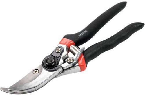 Kéo cắt cành cán nhung 205mm Yato YT-8800 - Ba Lan