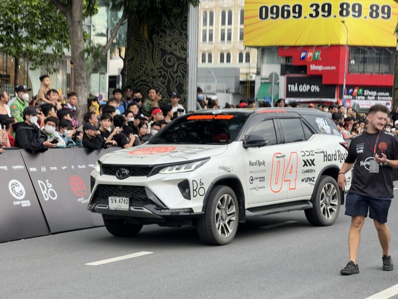 Gumball 3000 Hành trình siêu xe đẳng cấp và sứ mệnh nhân đạo tại Việt Nam Gumball 3000 Hành trình siêu xe đẳng cấp và sứ mệnh nhân đạo tại Việt Nam