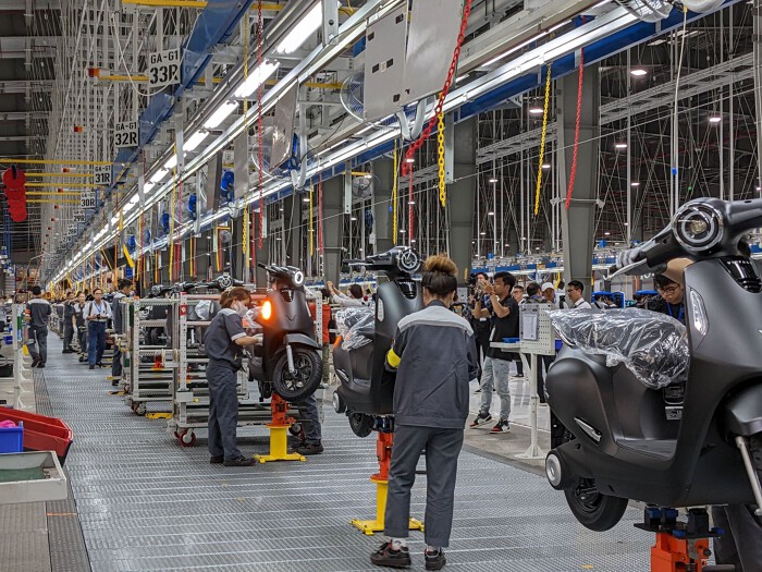 VinFast đào tạo và trả lương 500 kỹ thuật viên mỗi tháng cho xe điện