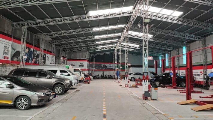 "Phô Trương" Thiết Bị Hiện Đại: Xây Dựng Uy Tín Hiệu Quả Cho Gara Ô Tô.