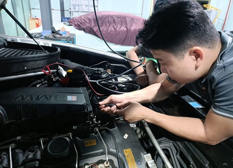 Chẩn Đoán Điện Tử Chuyên Sâu: Cách Sử Dụng Oscilloscope Hiệu Quả Nhất