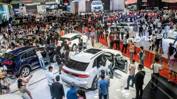 Ngành Sửa Chữa Ô Tô Việt Nam 2024-2026: Tăng Trưởng Với Công Nghệ & Nhu Cầu Cao.