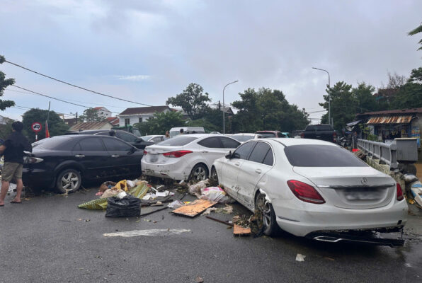 Xe Ngập Nước Gây Quá Tải Gara Ô Tô Mùa Mưa Bão: Thách Thức Và Cơ Hội