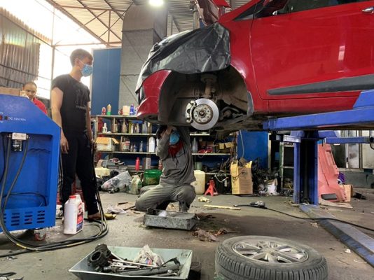 Vận Hành Yếu Kém: Lý Do Chính Khiến Gara Sửa Chữa Ô Tô Không Lợi Nhuận