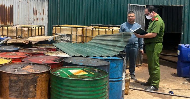 Dầu Nhớt Thải Gởi Ở Đâu? Quy Định 2025 Về Chất Thải Nguy Hại Dầu Nhớt Thải Gởi Ở Đâu? Quy Định 2025 Về Chất Thải Nguy Hại